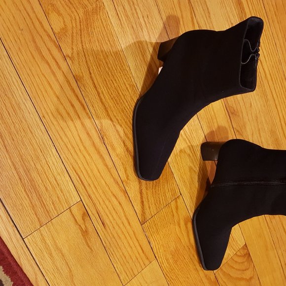 Stuart Weitzman Women's Boots - Picture 2 of 4